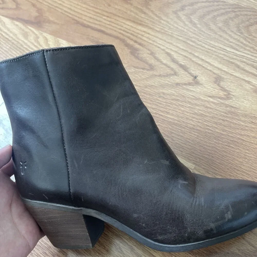FRYE Megan Inside Zip Leather Chocolate Brown Booties FR41577 Women's 7.5